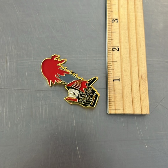 Chainsaw Man Bloody Chainsaw Devil Pin - Picture 2 of 3